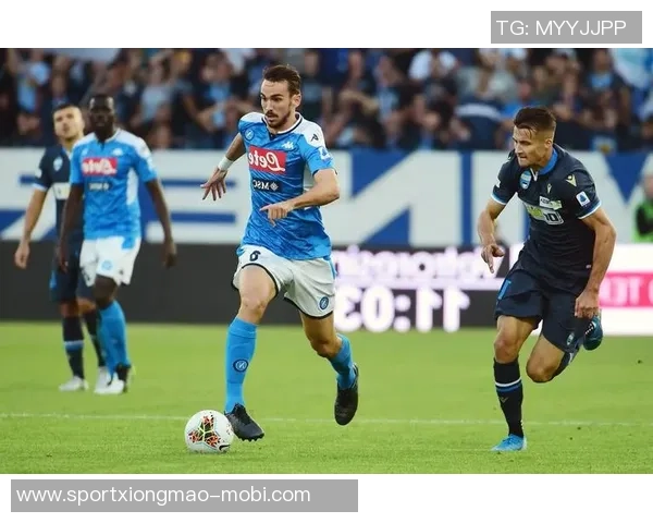 巴萨关注邓弗里斯解约金条款每年生效或将引发转会争夺战